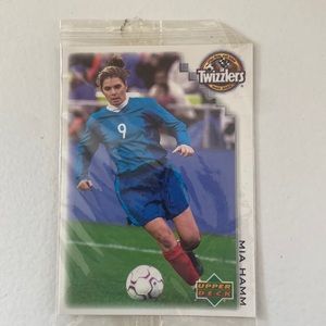 Mia Hamm Twizzlers upper deck card
